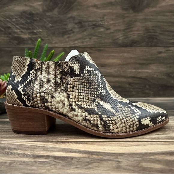 NIB Madewell Sonia Low Chelsea Western Ankle Bootie Snake Embossed Leather 8 - Picture 5 of 12